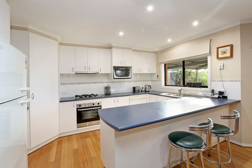 15 Greenleaf Drive, Lara VIC 3212, Lara - Thumbnail 3