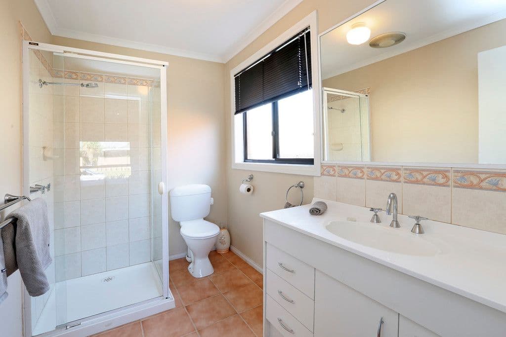 15 Greenleaf Drive, Lara VIC 3212, Lara - Thumbnail 7