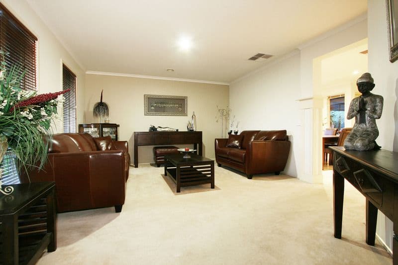 9 Baystone Place, LILYDALE VIC 3140, Lilydale - Thumbnail 2