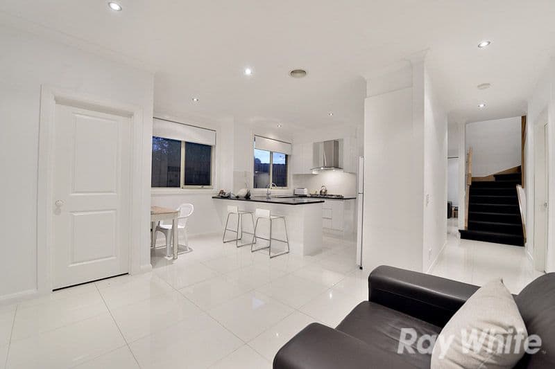 624 Whitehorse Road, MITCHAM VIC 3132, Mitcham - Thumbnail 4