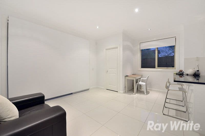 624 Whitehorse Road, MITCHAM VIC 3132, Mitcham - Thumbnail 6