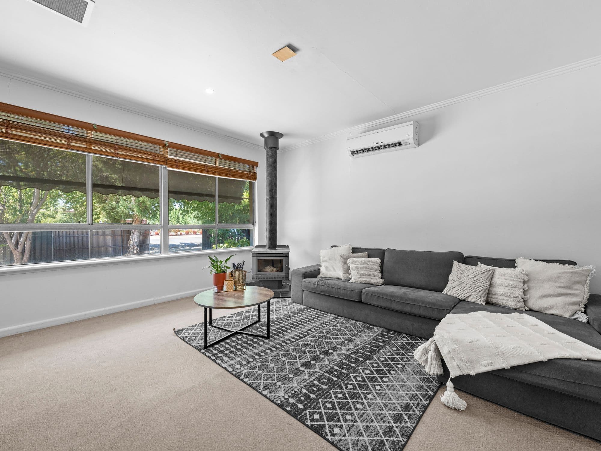 56 Malcolm Street, Mansfield VIC 3722, Mansfield - Thumbnail 2