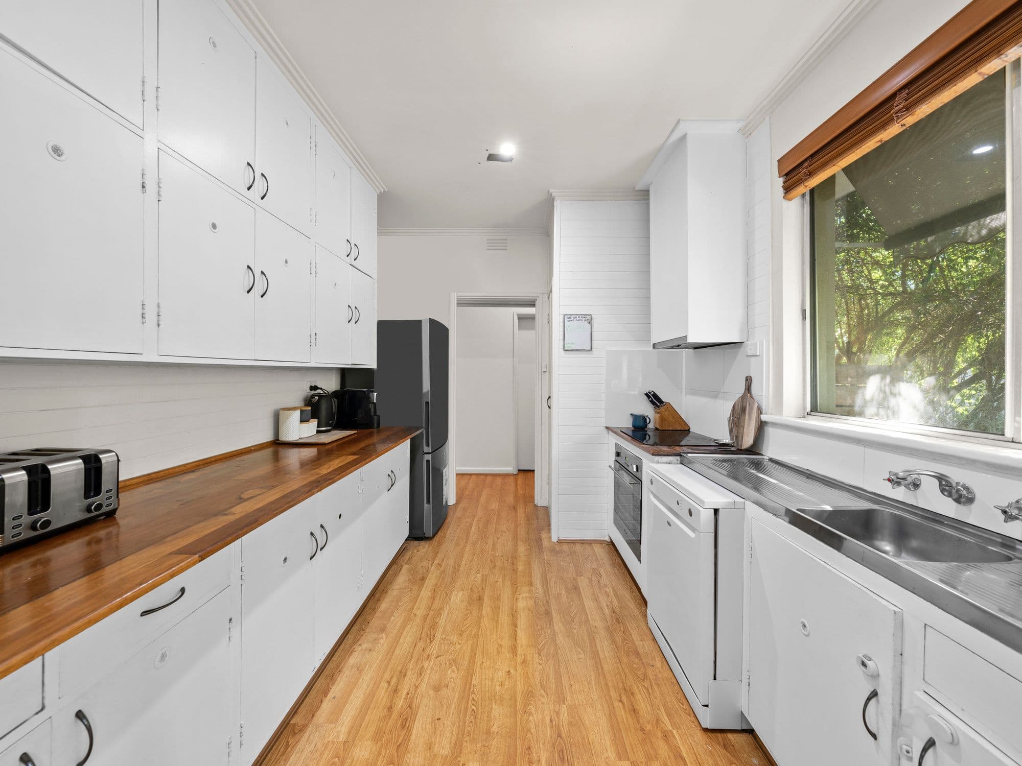 56 Malcolm Street, Mansfield VIC 3722, Mansfield - Thumbnail 3
