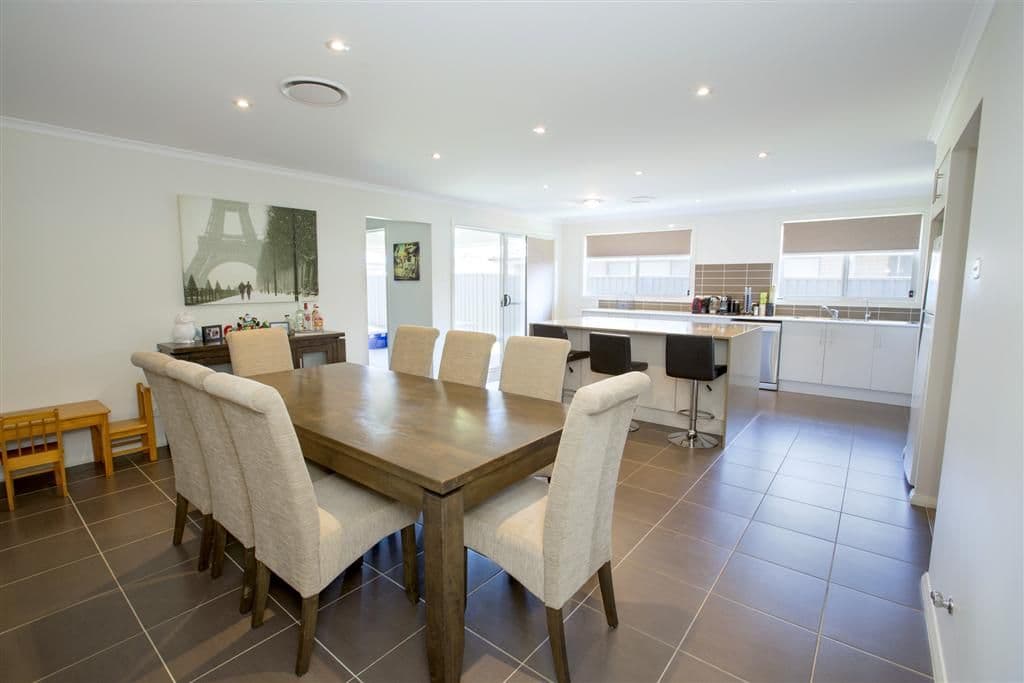 64 Glenmore Ridge Drive, Glenmore Park - Thumbnail 5