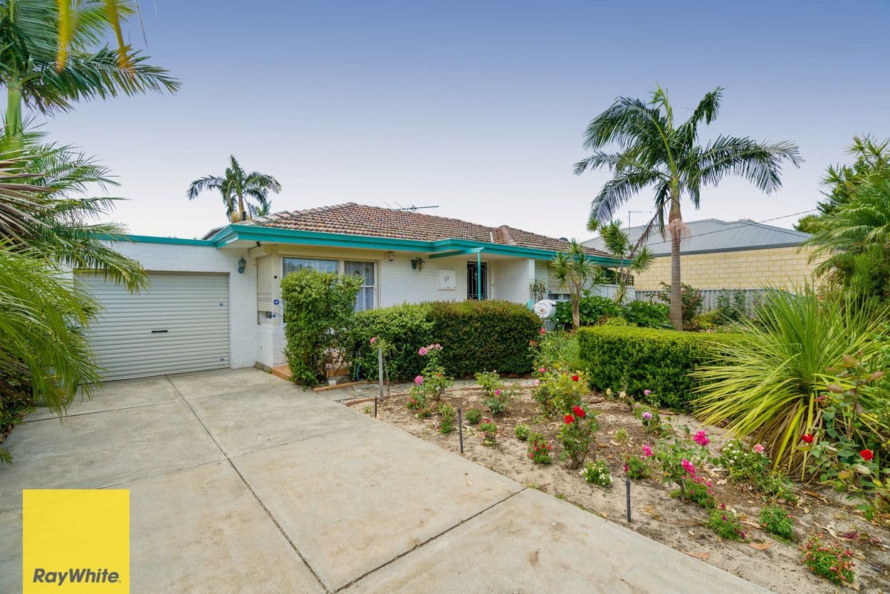 27 Ganfield Way, Balga WA 6061, Balga - Thumbnail 2