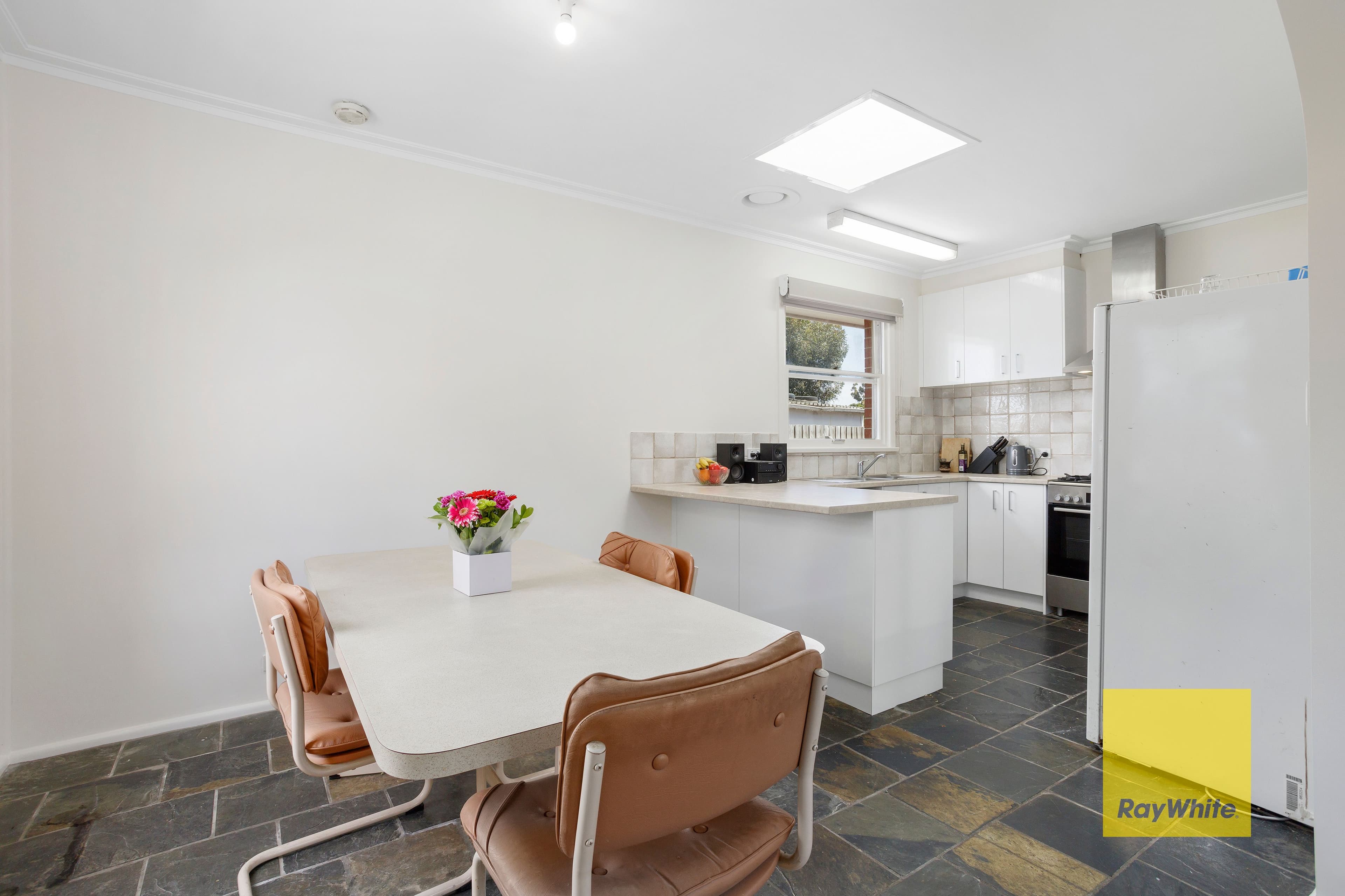 140 Burdoo Drive, Grovedale VIC 3216, Grovedale - Thumbnail 4
