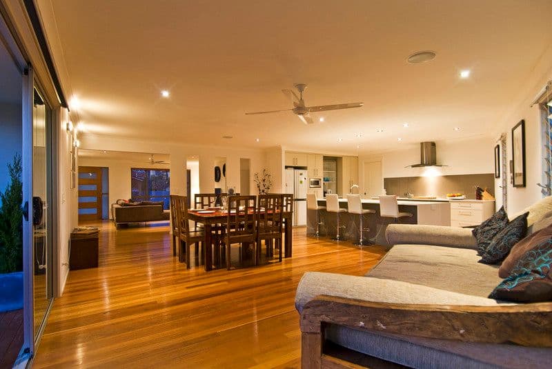 28 Mountain View Avenue, BURLEIGH WATERS QLD 4220, Burleigh Waters - Thumbnail 4