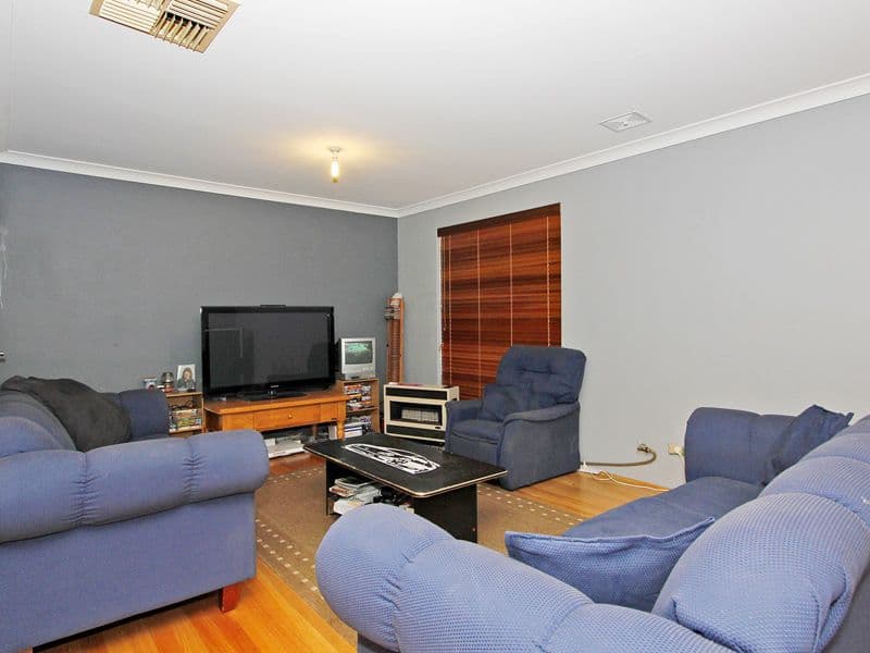 188 Barridale Drive, KINGSLEY WA 6026, Kingsley - Thumbnail 2
