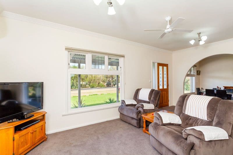 1132 Bannockburn-Shelford Road, TEESDALE VIC 3328, Teesdale - Thumbnail 5
