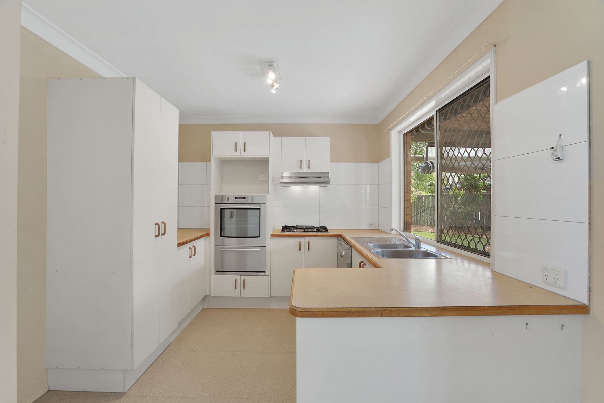 4 Downlands Place, Boondall QLD 4034, Boondall - Thumbnail 4
