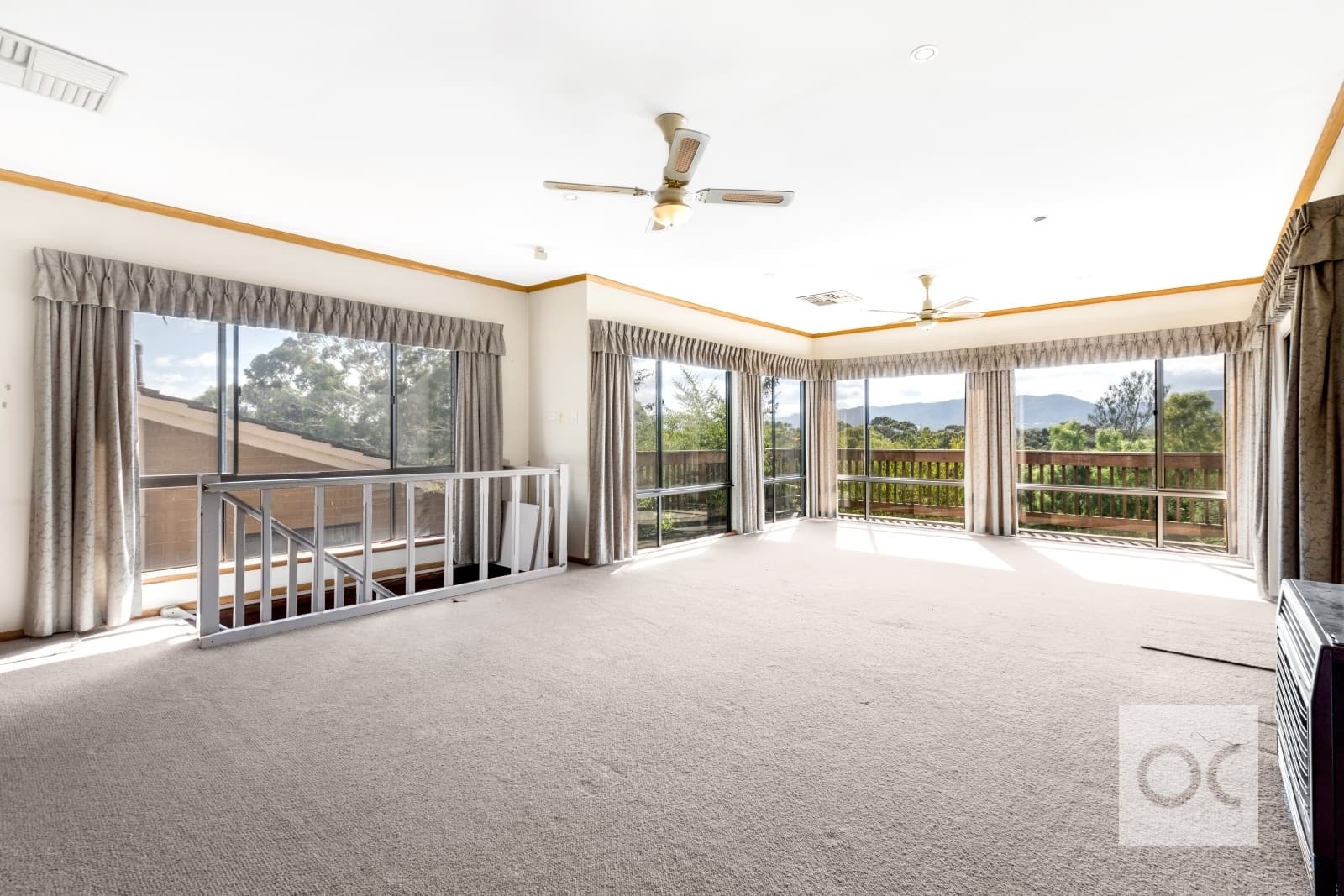 32 River Glen Drive, Windsor Gardens - Thumbnail 3