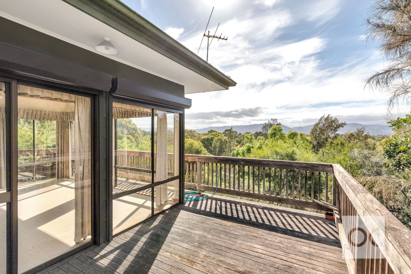 32 River Glen Drive, Windsor Gardens - Thumbnail 5
