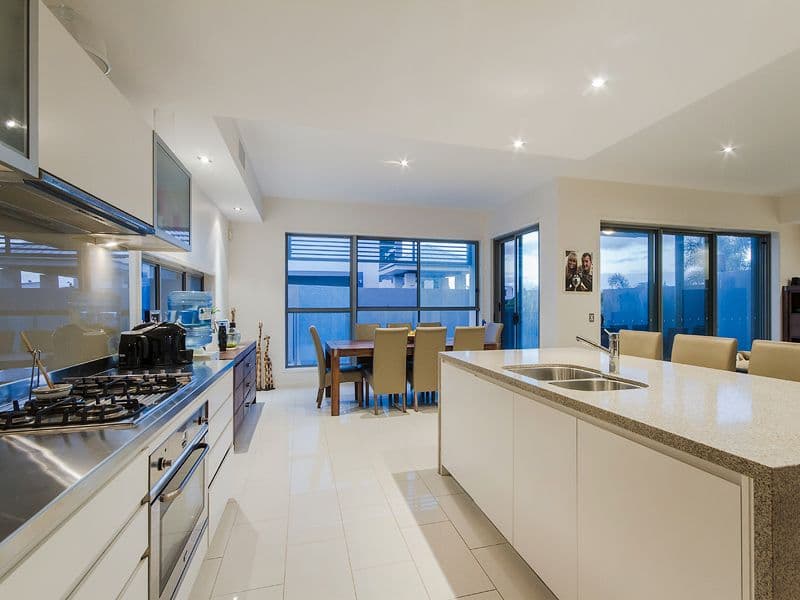 38 Onshore Place, Helensvale QLD 4212, Helensvale - Thumbnail 7