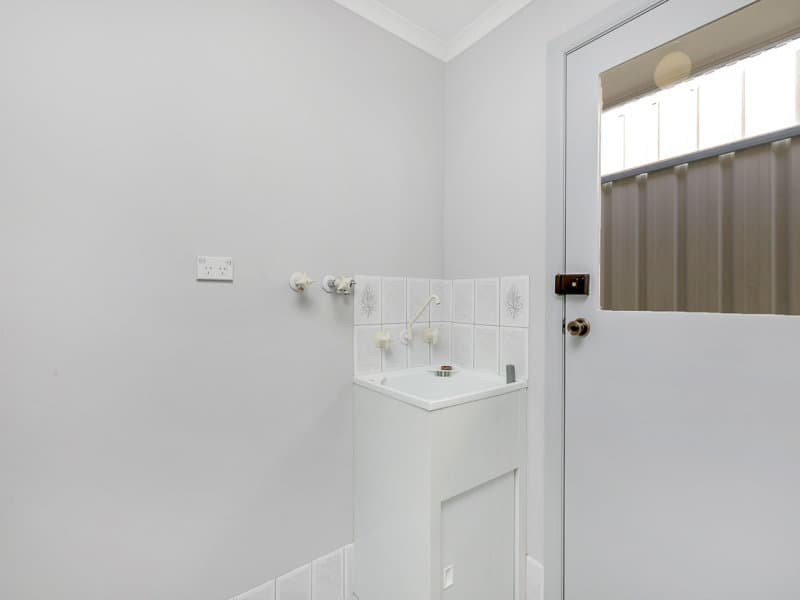21 Sampson Crescent, Old Reynella - Thumbnail 8