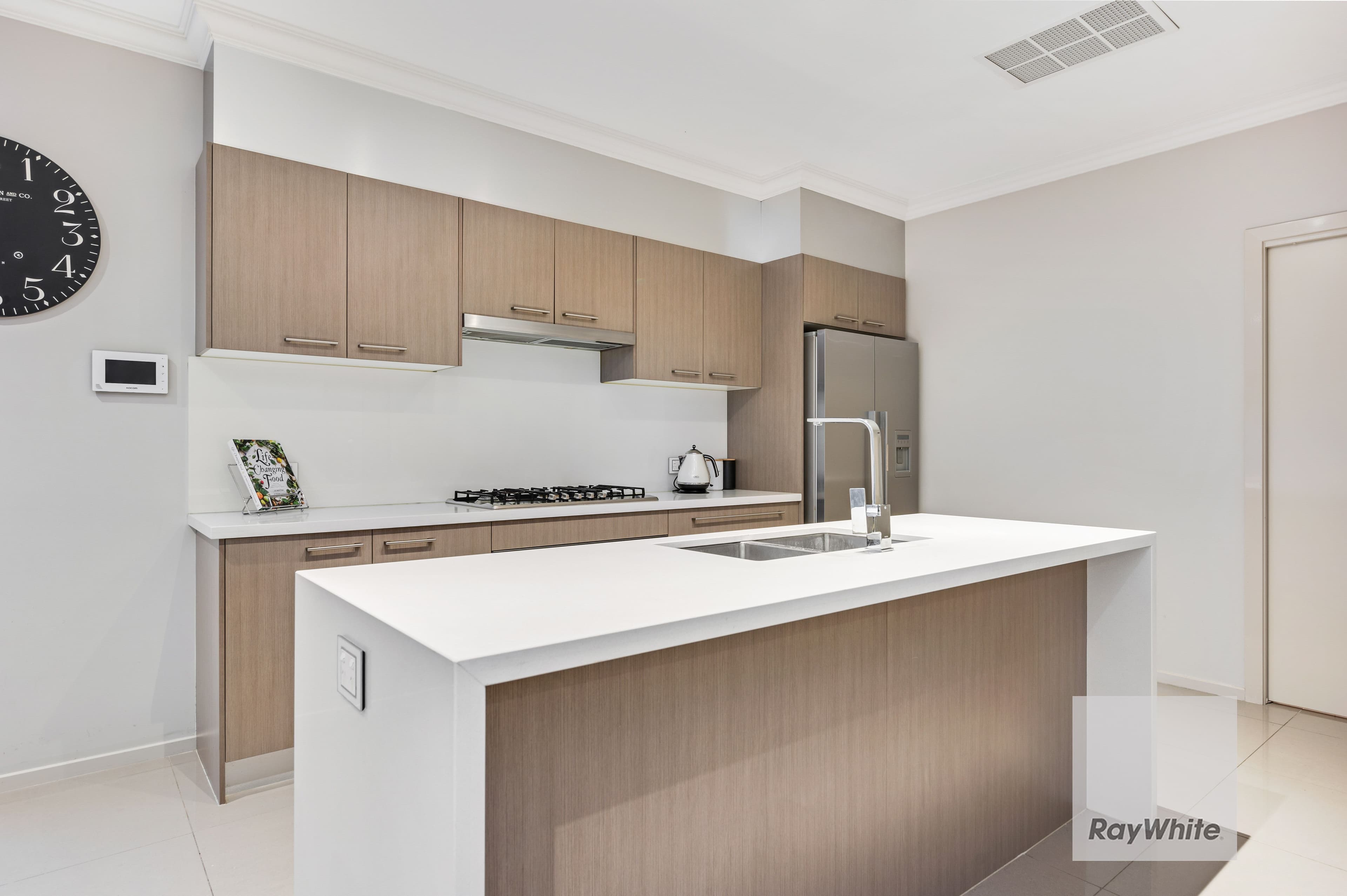 42 Bluebird Way, Roxburgh Park VIC 3064, Roxburgh Park - Thumbnail 6