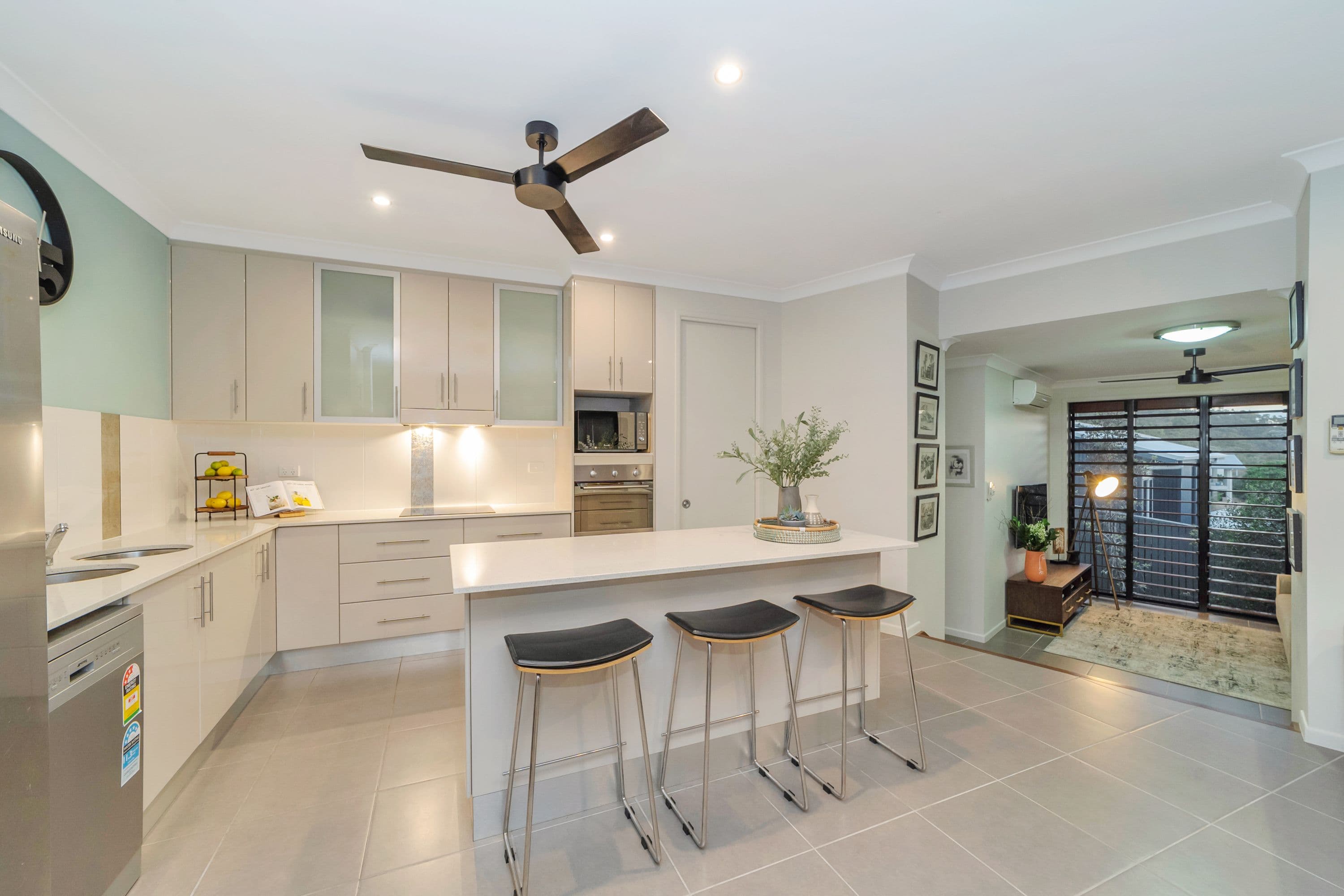 77 Yarrawonga Drive, Castle Hill QLD 4810, Castle Hill - Thumbnail 4