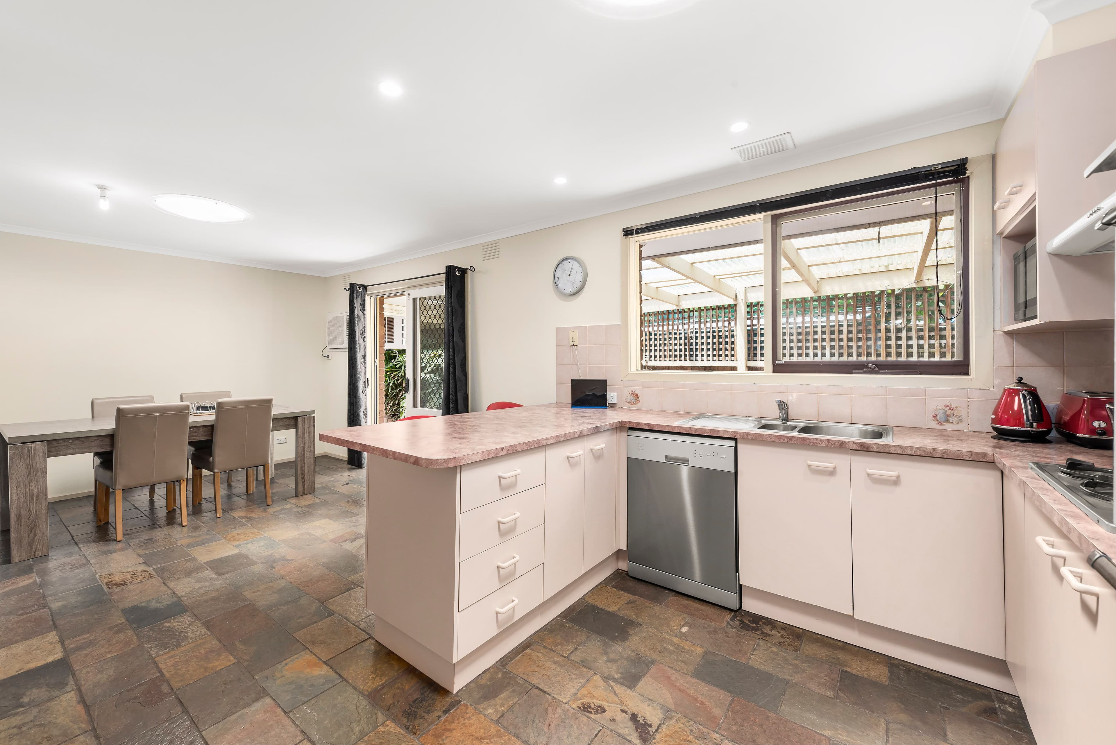 30 Erie Avenue, Rowville VIC 3178, Rowville - Thumbnail 5