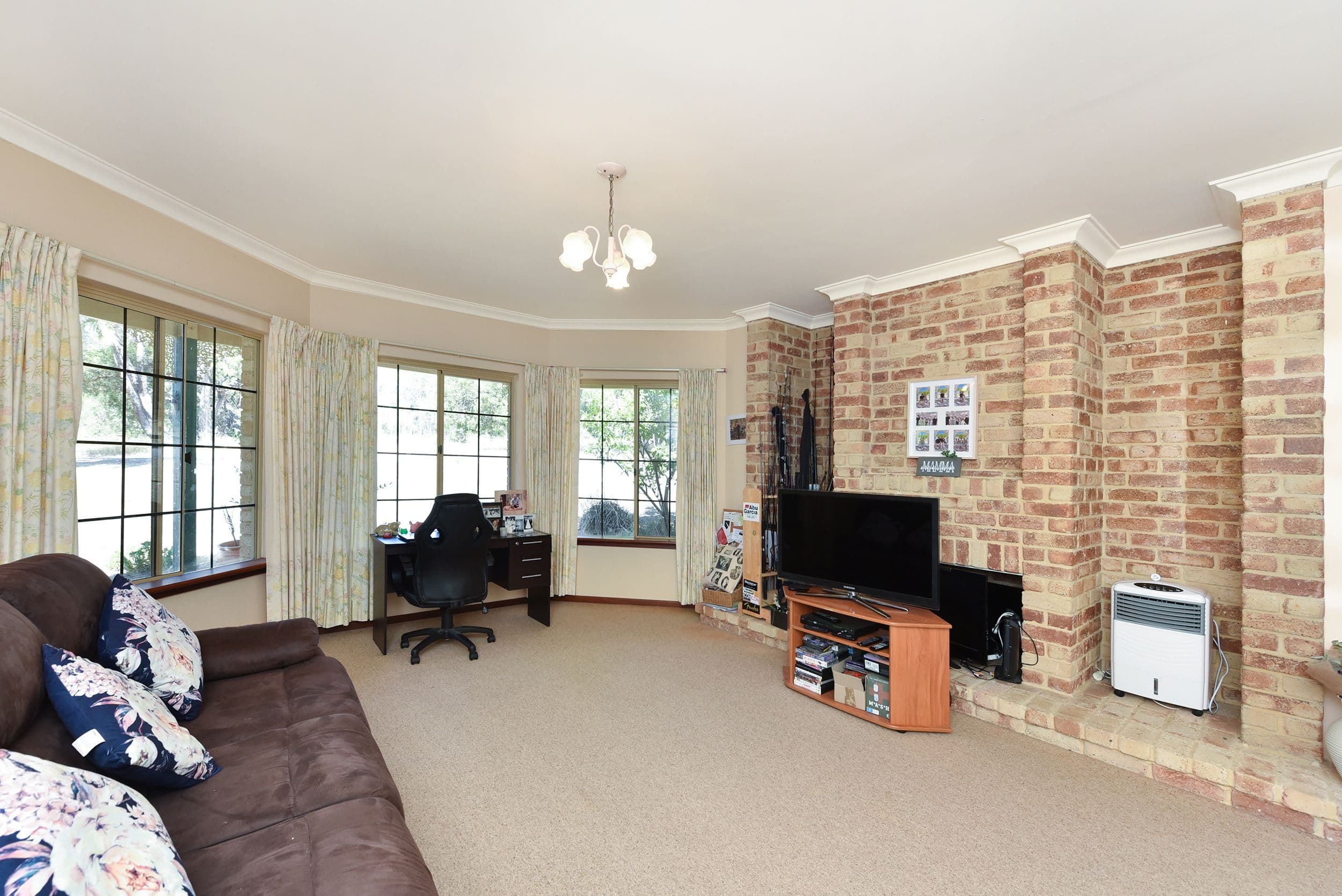 218 Wandoo Drive, Baldivis WA 6171, Baldivis - Thumbnail 2