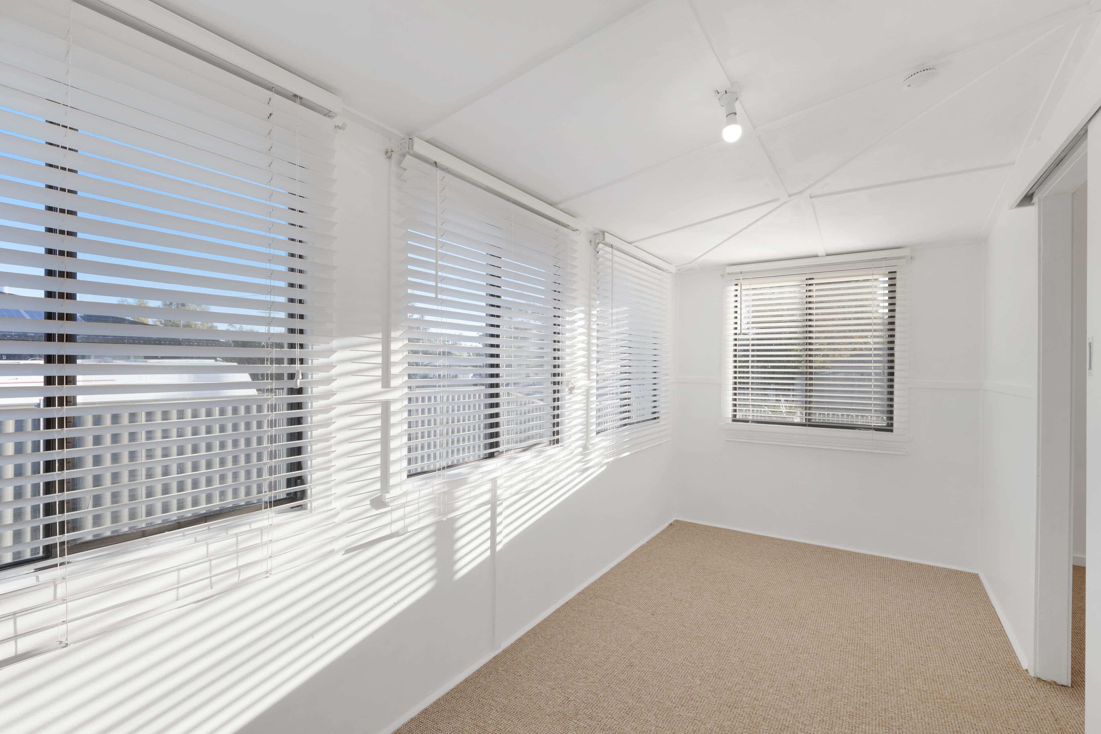 33 Desmond Lane, Oakey QLD 4401, Oakey - Thumbnail 2