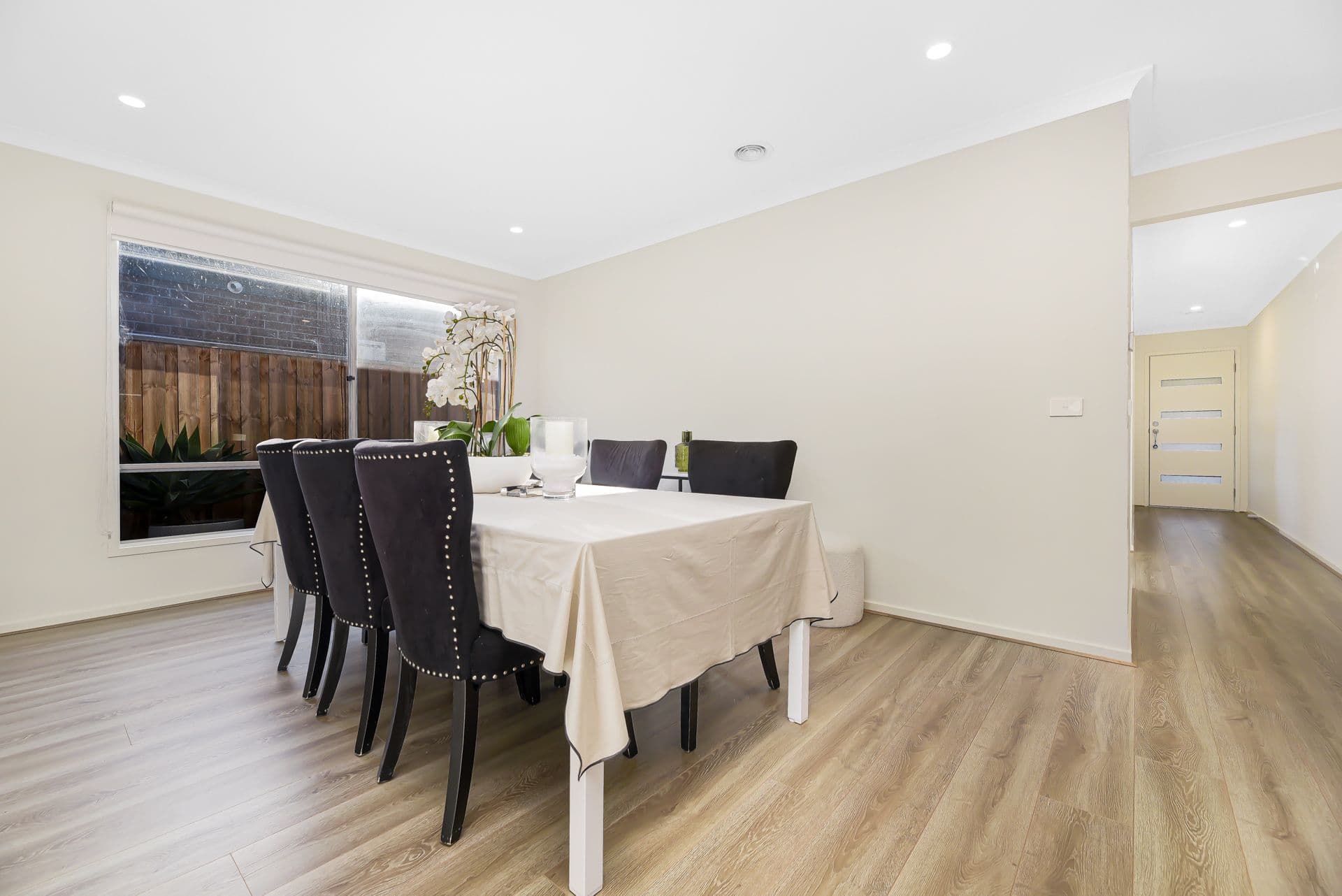 13 Ippudo Way, Clyde North VIC 3978, Clyde North - Thumbnail 3