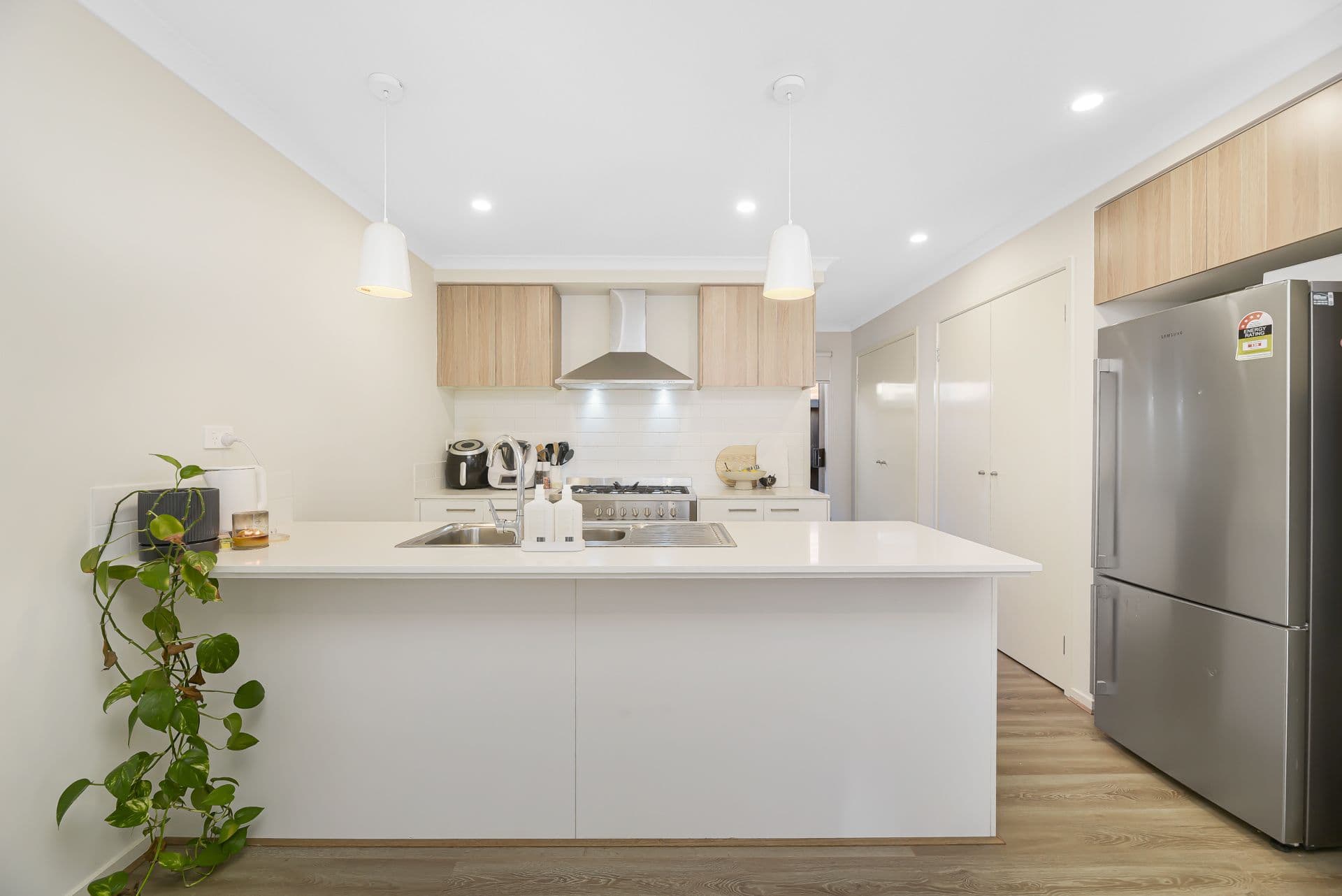 13 Ippudo Way, Clyde North VIC 3978, Clyde North - Thumbnail 4