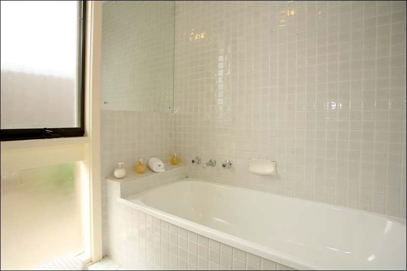 19 Winterton Drive, WHEELERS HILL VIC 3150, Wheelers Hill - Thumbnail 6