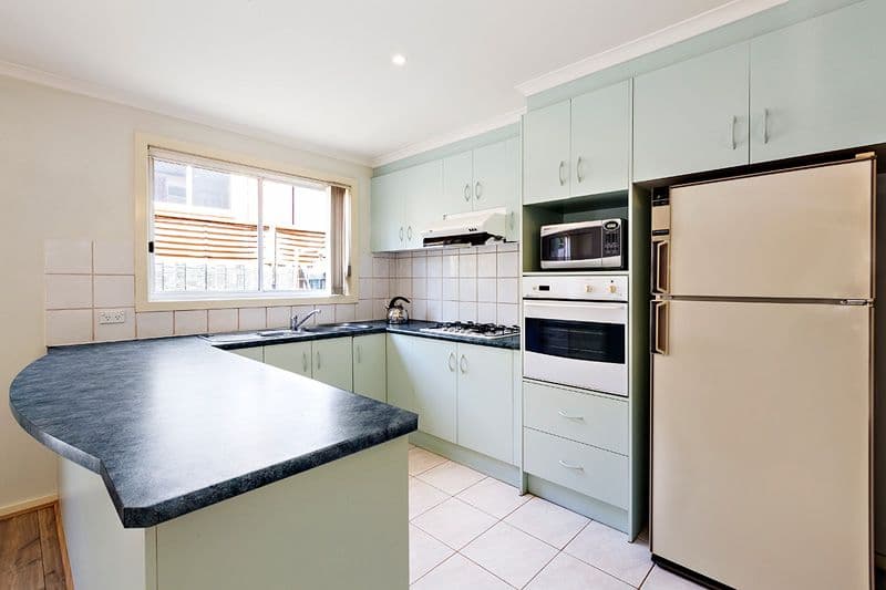 9 Celia Court, Chadstone VIC 3148, Chadstone - Thumbnail 4
