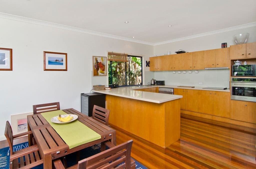 5 Sanctuary Crest Drive, Currumbin QLD 4223, Currumbin - Thumbnail 5