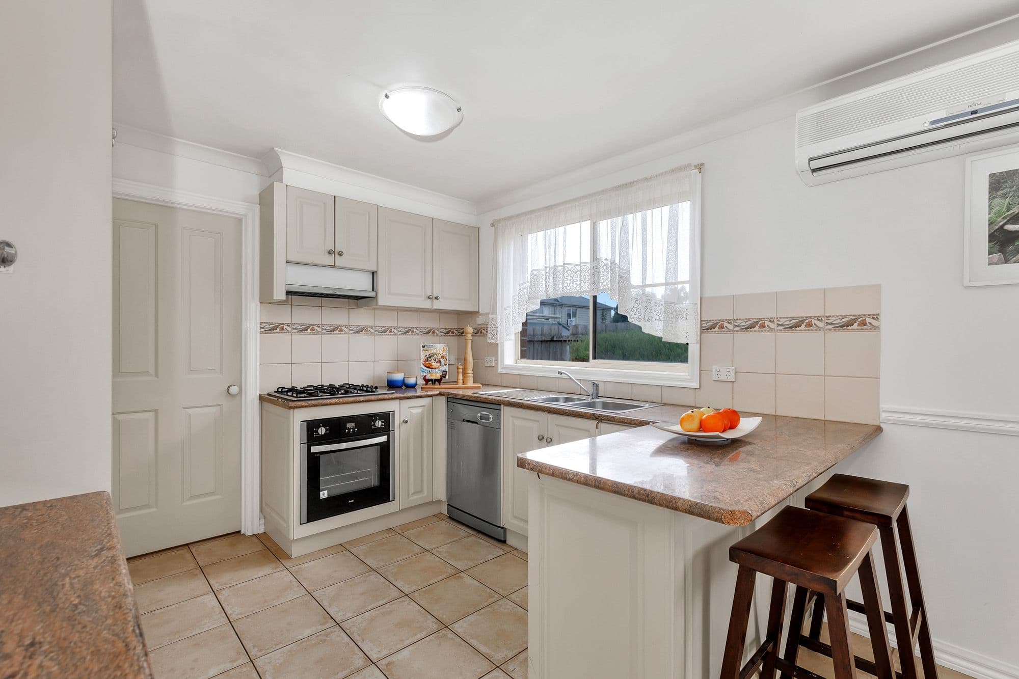 74 Mossfiel Drive, Hoppers Crossing VIC 3029, Hoppers Crossing - Thumbnail 4