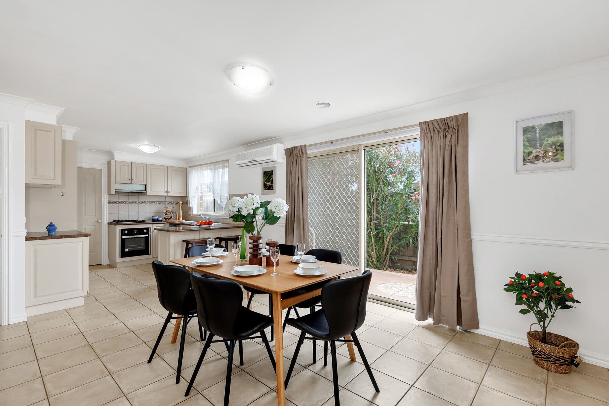 74 Mossfiel Drive, Hoppers Crossing VIC 3029, Hoppers Crossing - Thumbnail 5