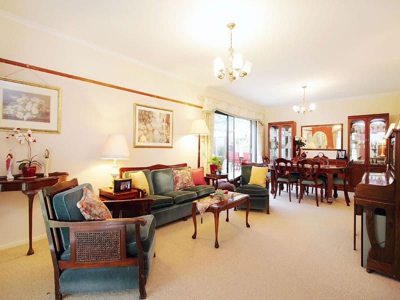 32 Golf Links Crescent, DINGLEY VILLAGE VIC 3172, Dingley Village - Thumbnail 2