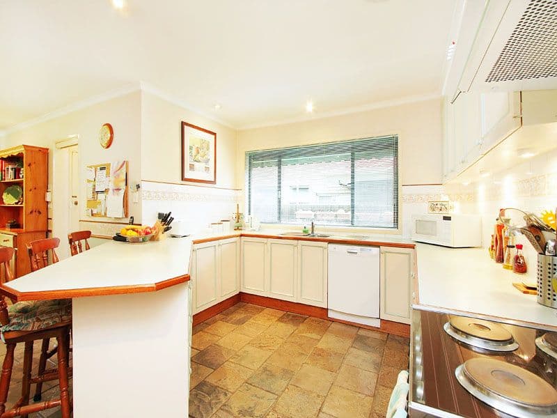 32 Golf Links Crescent, DINGLEY VILLAGE VIC 3172, Dingley Village - Thumbnail 6