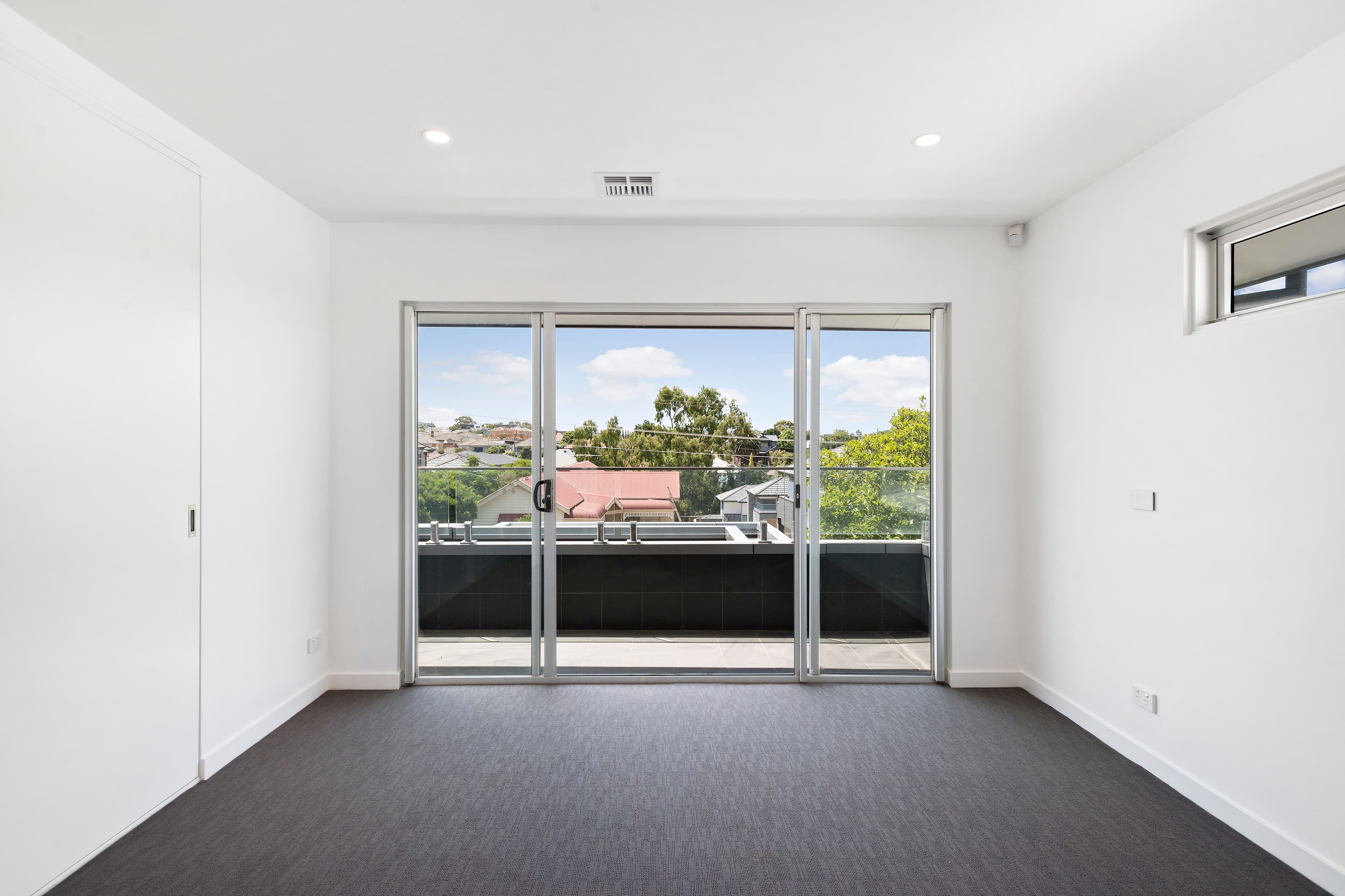 15A Hutchison Street, Niddrie VIC 3042, Niddrie - Thumbnail 6