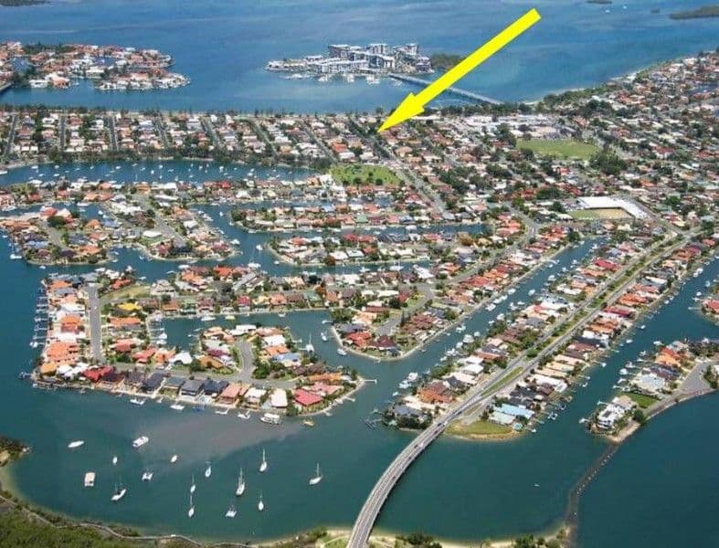 18 Victor Avenue, PARADISE POINT QLD 4216, Paradise Point - Image 1
