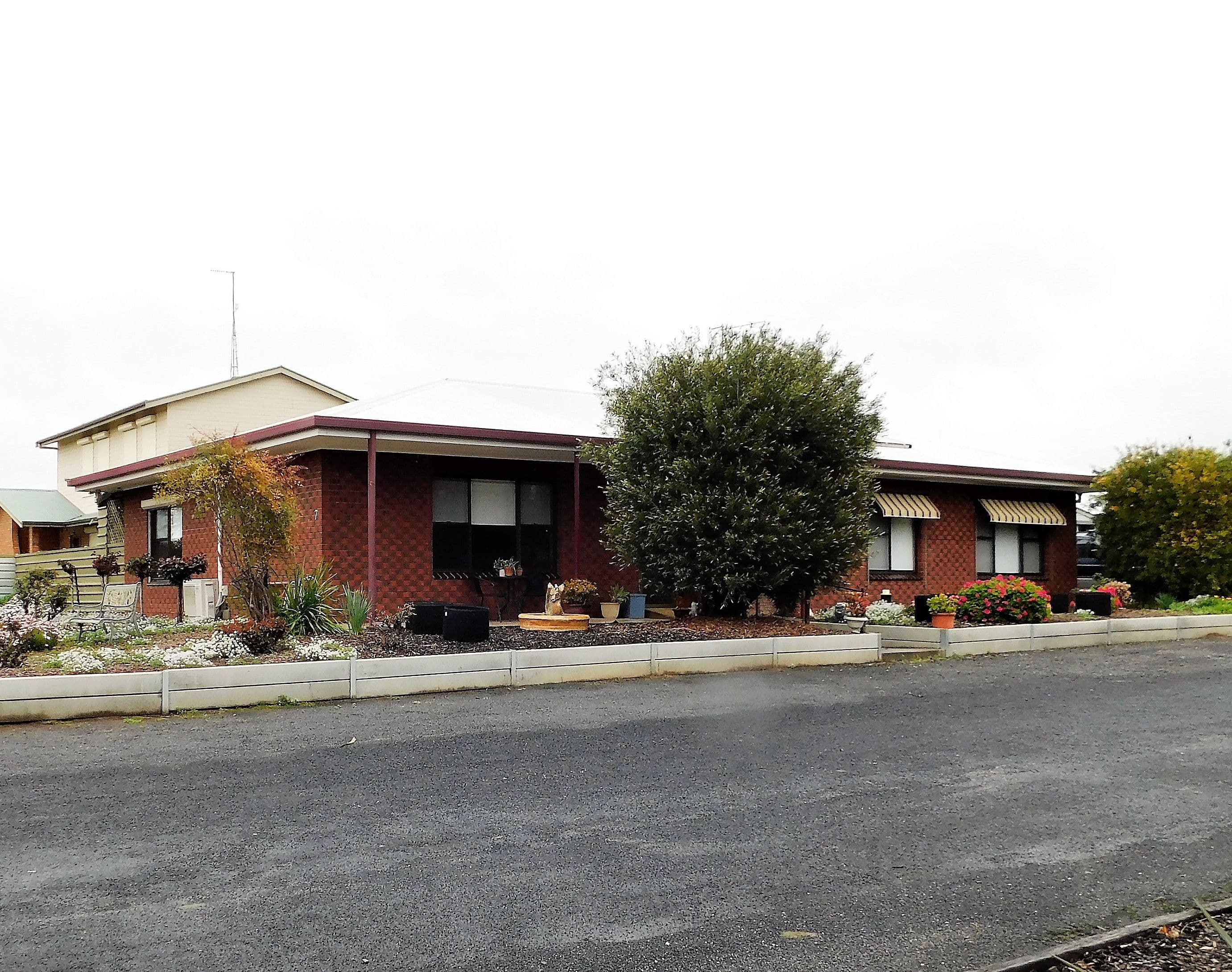 7 Philip Avenue, Bordertown SA 5268, Bordertown - Image 1
