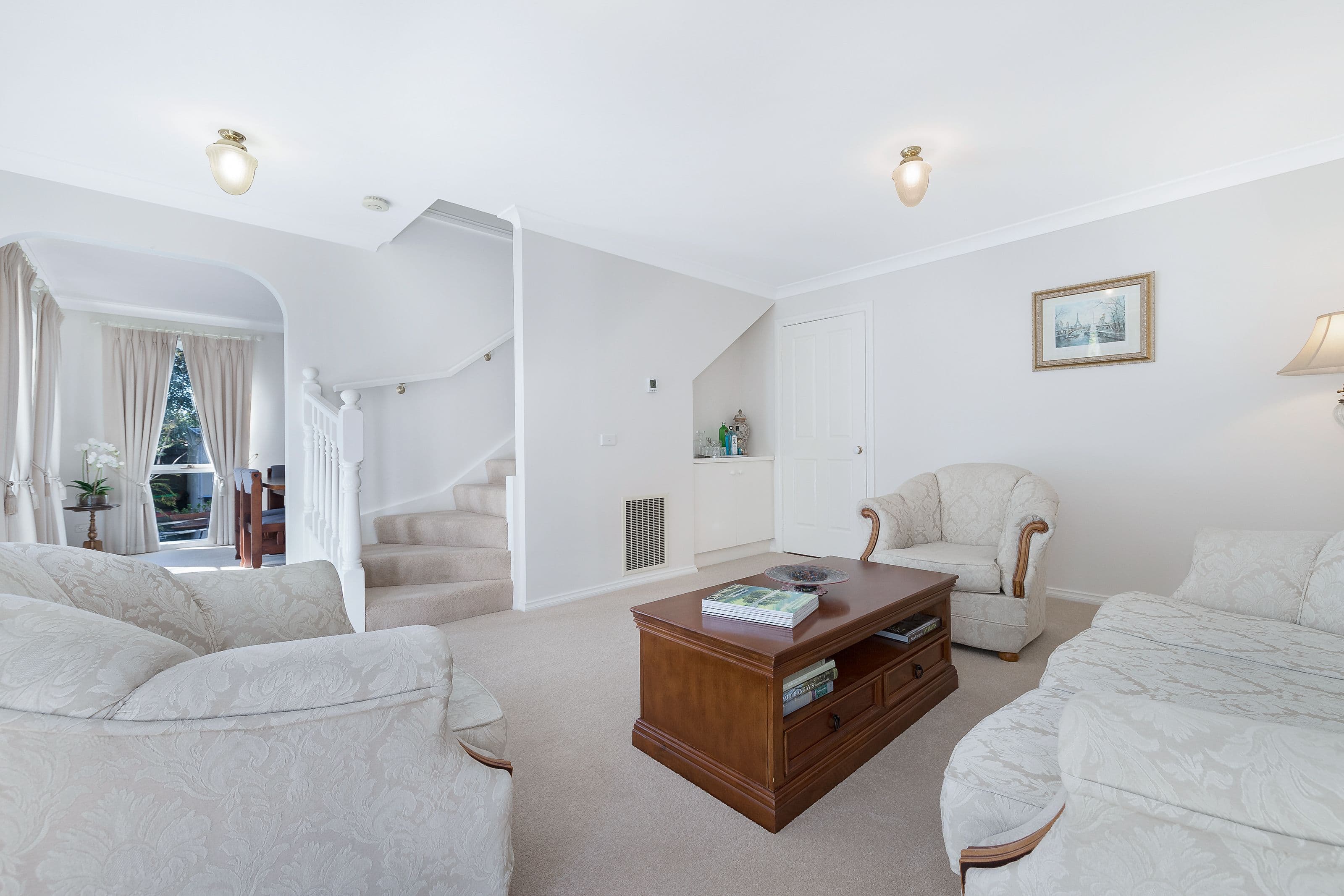 31 Sugarloaf Close, Burwood East VIC 3151, Burwood East - Thumbnail 2