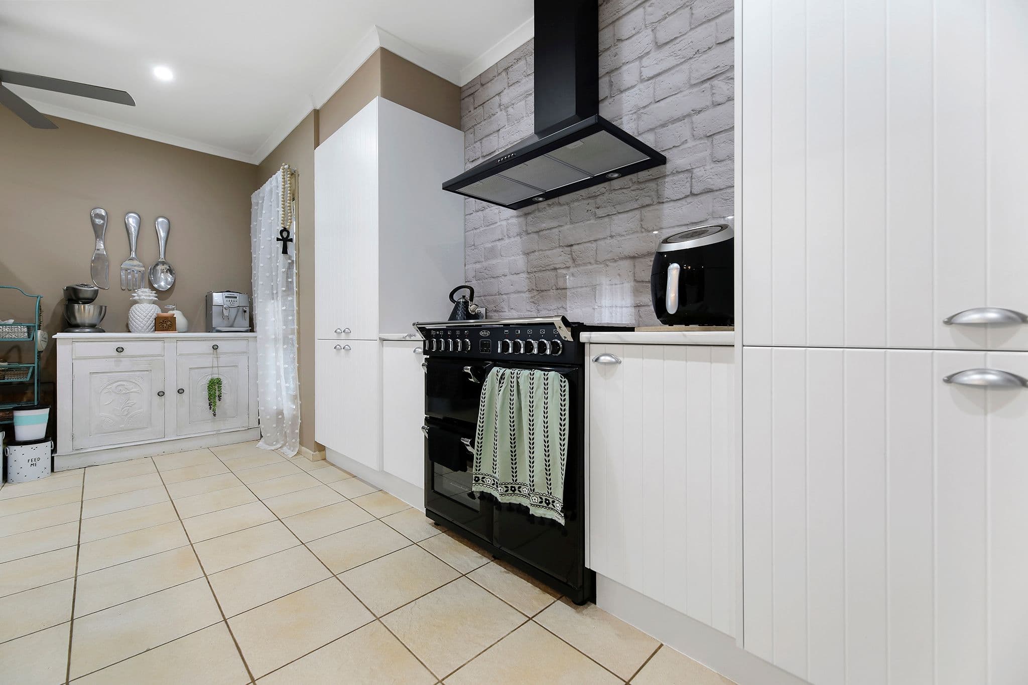 10 Millennium Court, Drouin VIC 3818, Drouin - Thumbnail 3
