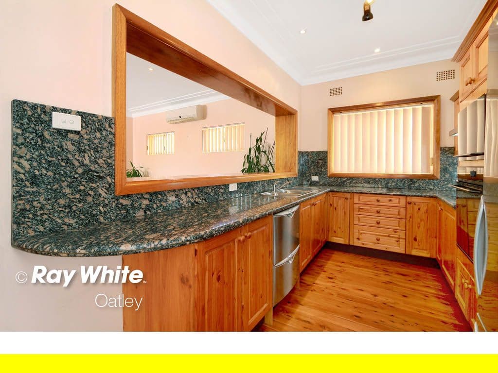 15 Douglas Haig Street, OATLEY NSW 2223, Oatley - Thumbnail 4