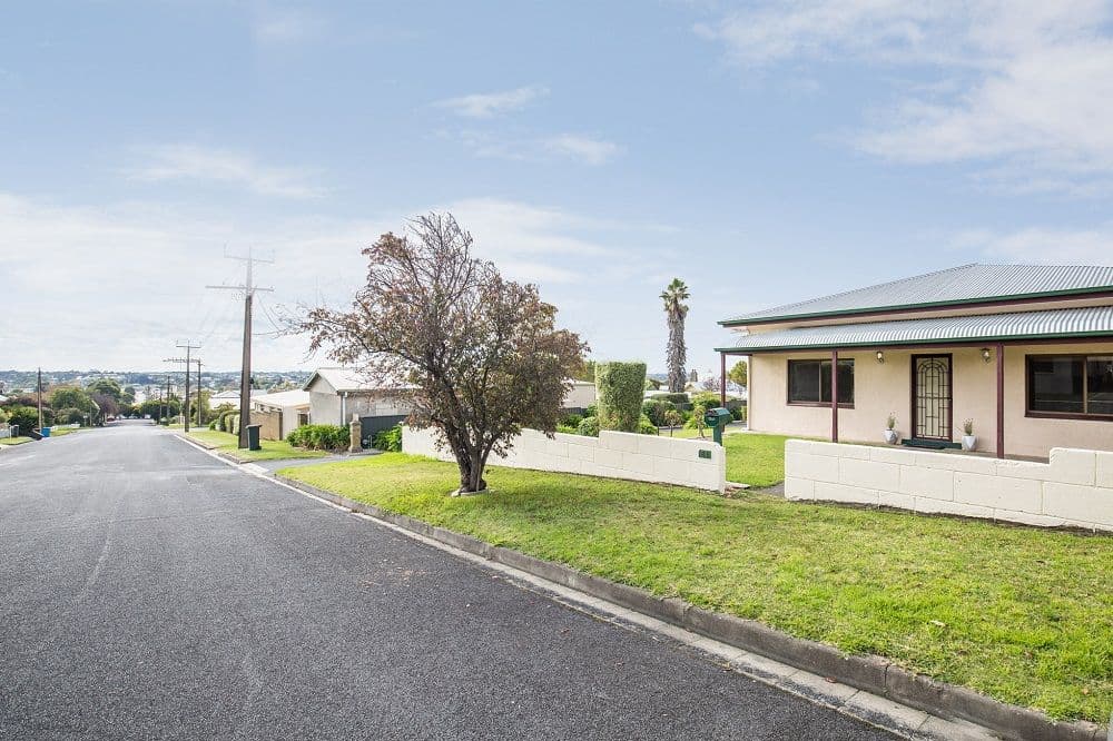 51 Bertha Street, Mount Gambier SA 5290, Mount Gambier - Thumbnail 2