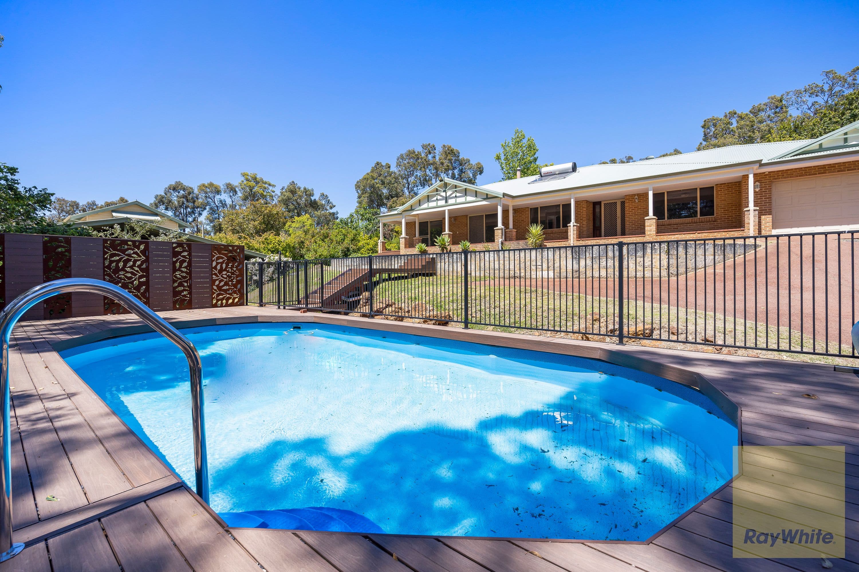 35 Palmateer Drive, Carmel WA 6076, Carmel - Thumbnail 2