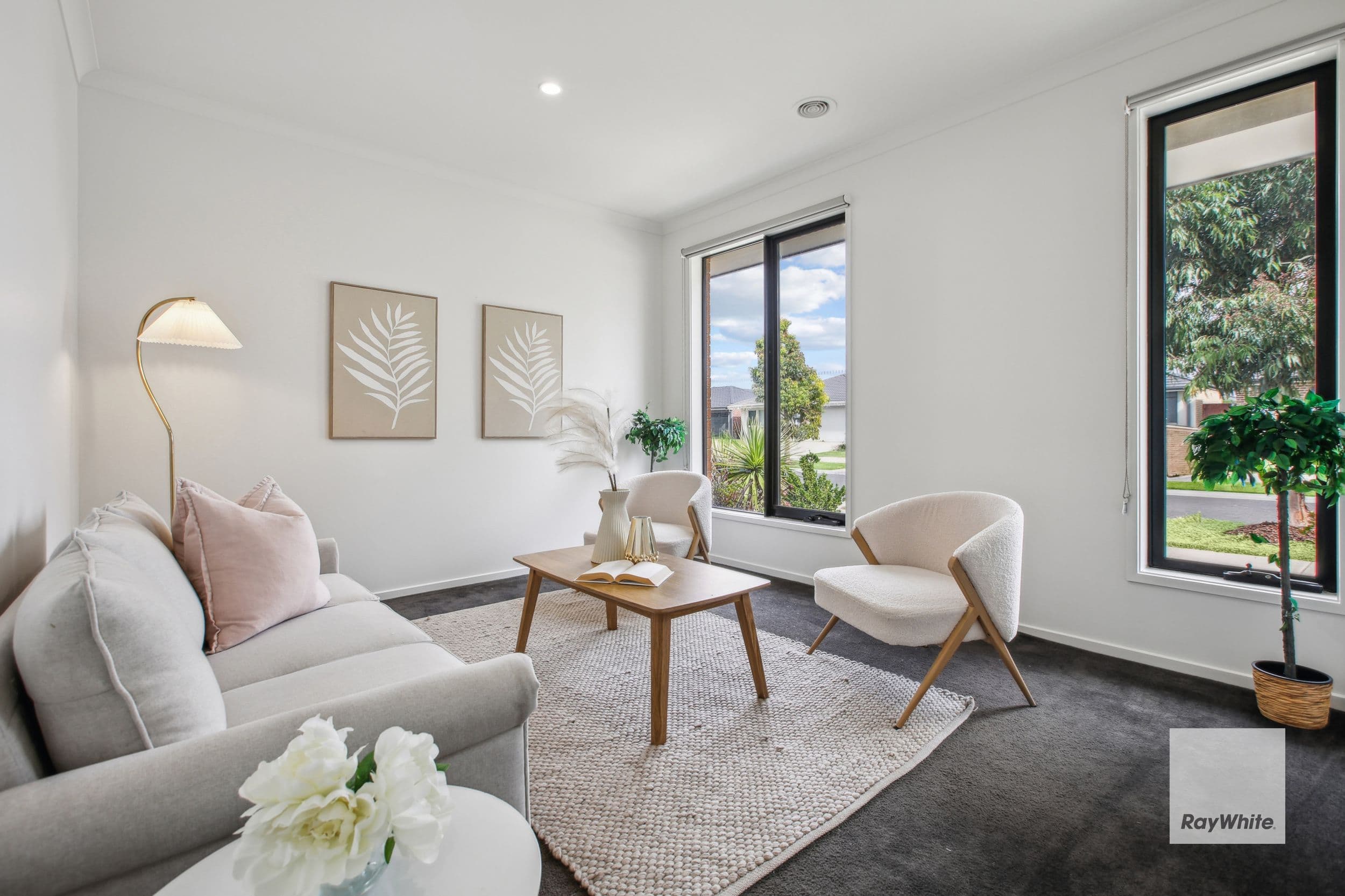 8 Baloo Walk, Werribee VIC 3030, Werribee - Thumbnail 2