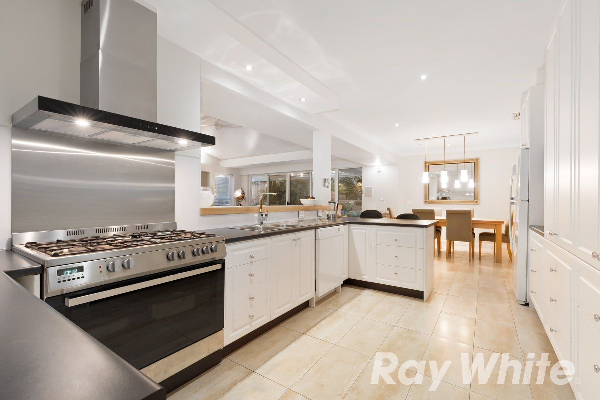 16 Mariemont Avenue, Wantirna VIC 3152, Wantirna - Thumbnail 6