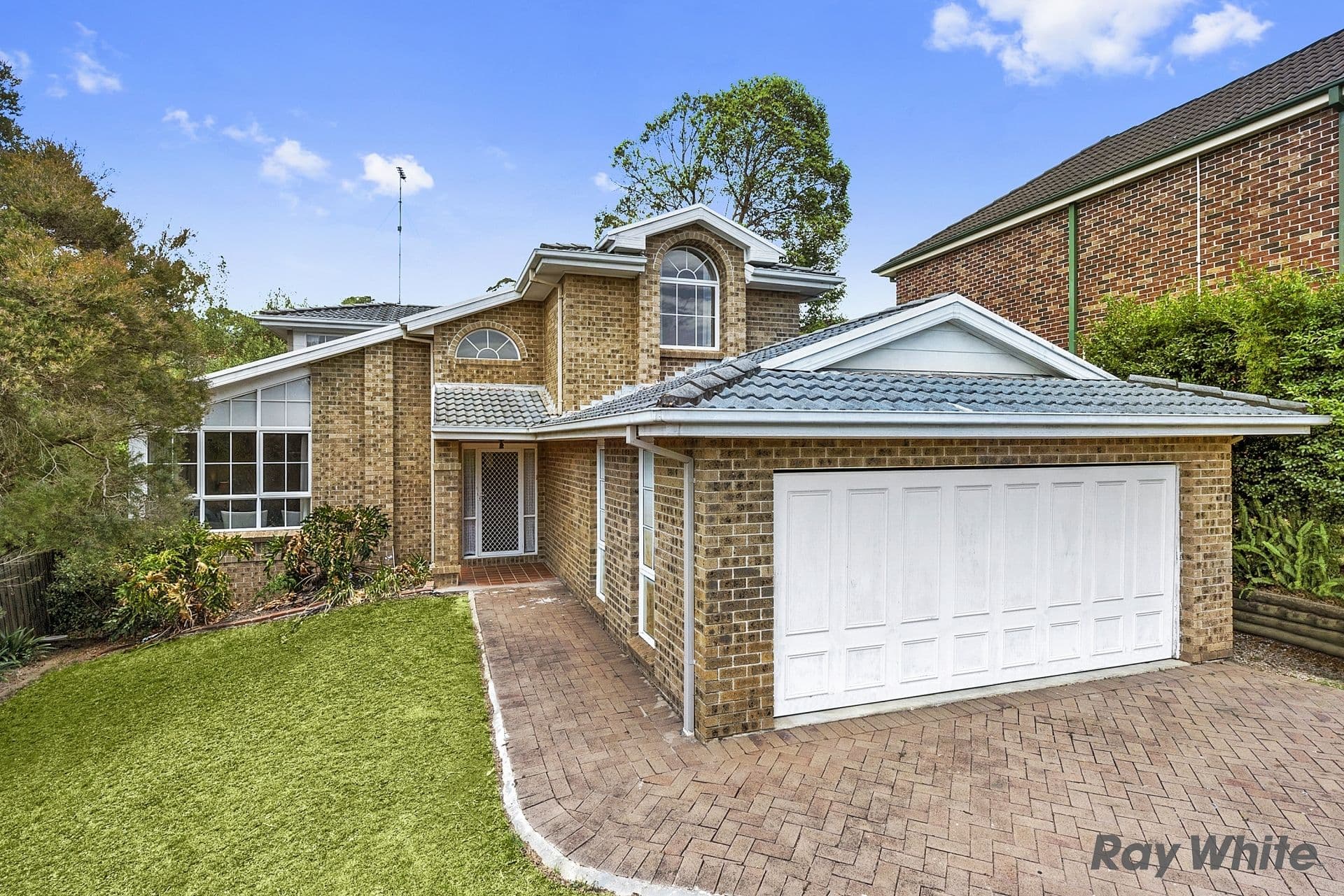 48 Oakhill Drive, Castle Hill - Thumbnail 2