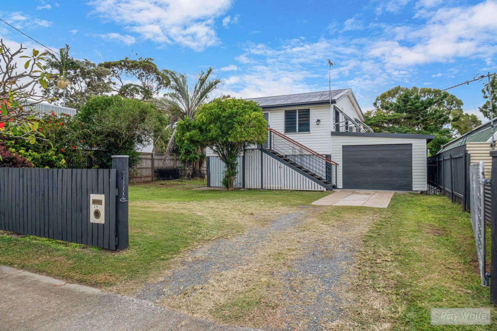 25 Charles Street, Yeppoon QLD 4703, Yeppoon - Thumbnail 2