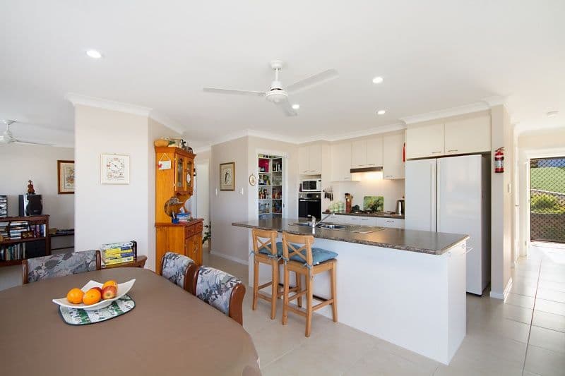 13 Sommerville  Circuit, MURWILLUMBAH NSW 2484, Murwillumbah - Thumbnail 2