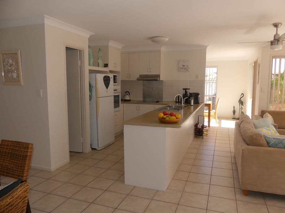 6 Headsail Drive, Banksia Beach QLD 4507, Banksia Beach - Thumbnail 4