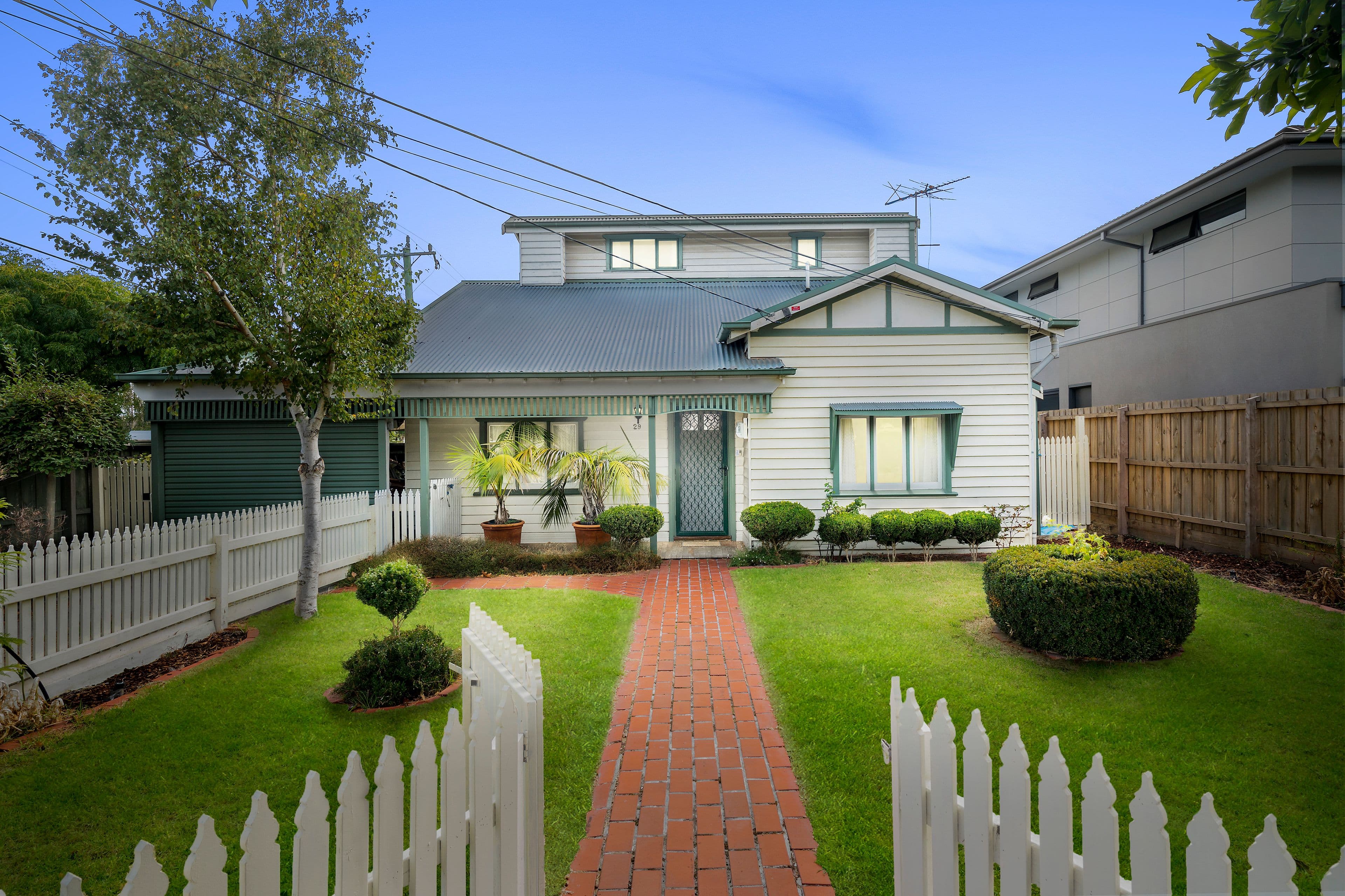 29 Canterbury Street, Hughesdale VIC 3166, Hughesdale - Thumbnail 2