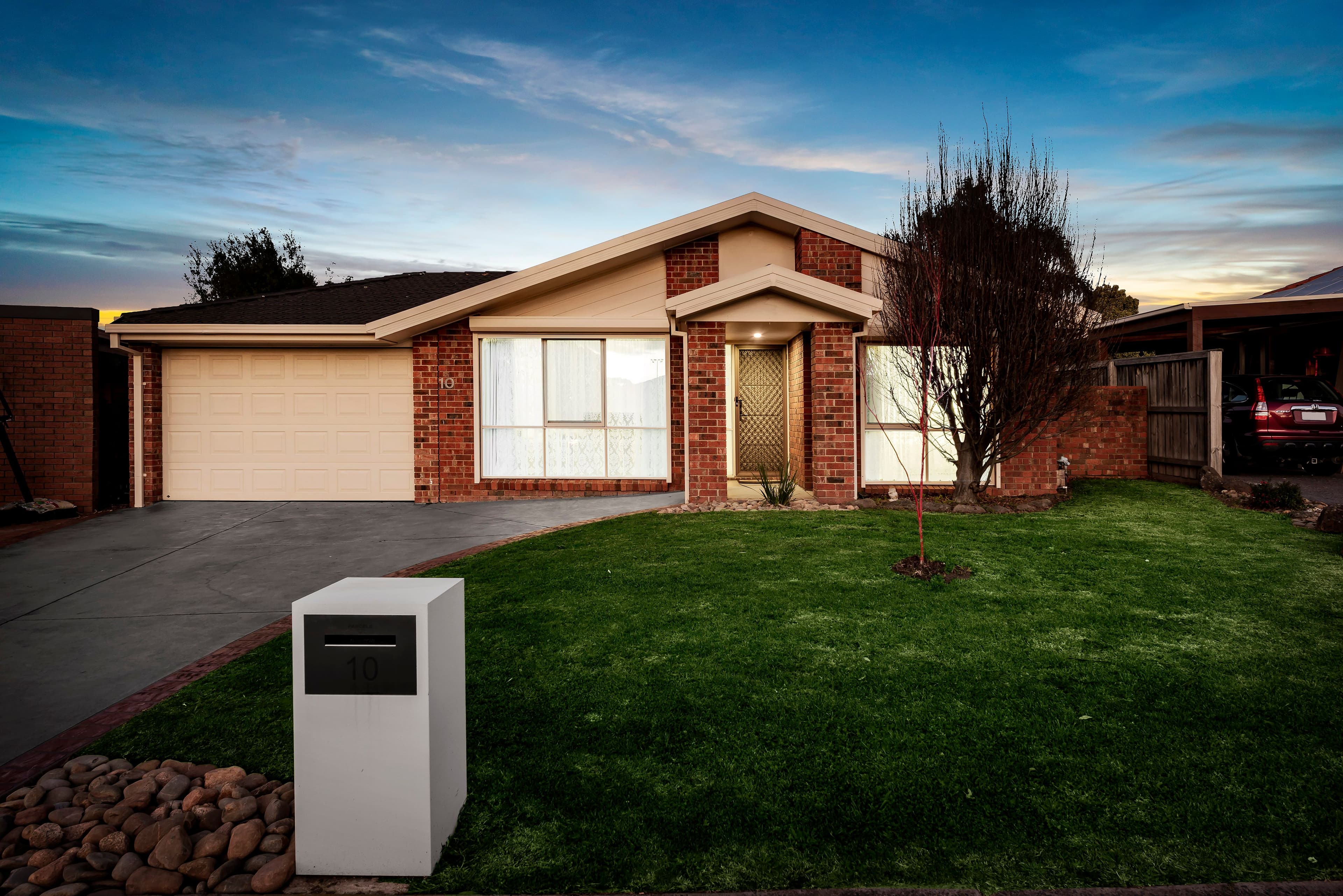 10 Rayner Close, Rowville VIC 3178, Rowville - Image 1