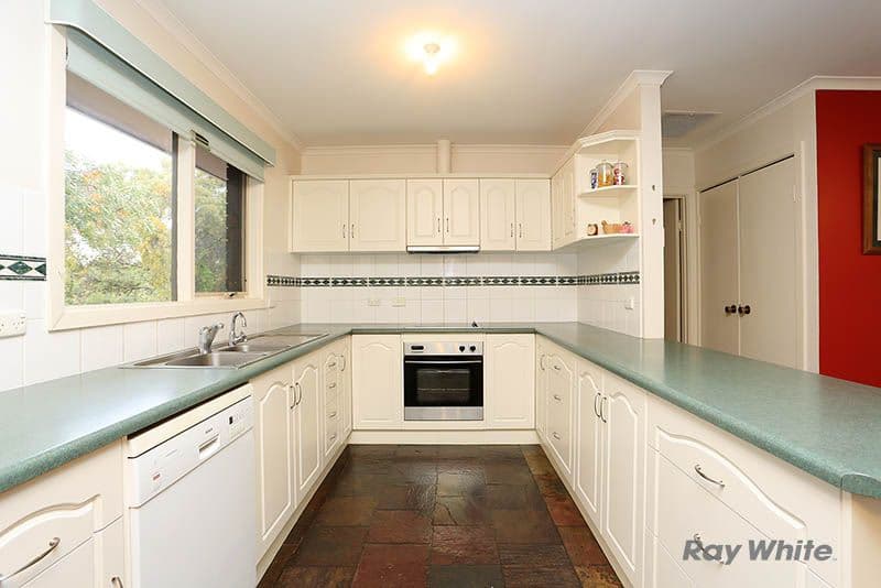 7 Beare Street, Clare SA 5453, Clare - Thumbnail 4