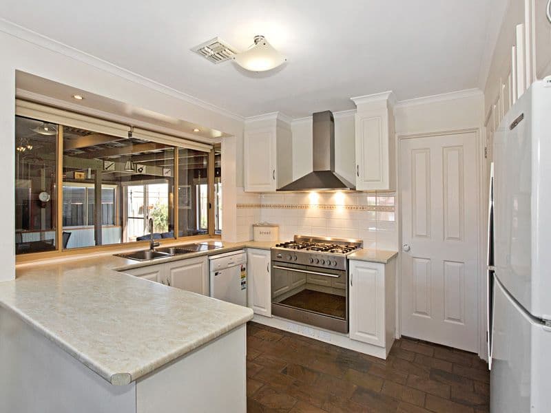 33 Romano Avenue, MILL PARK VIC 3082, Mill Park - Thumbnail 3